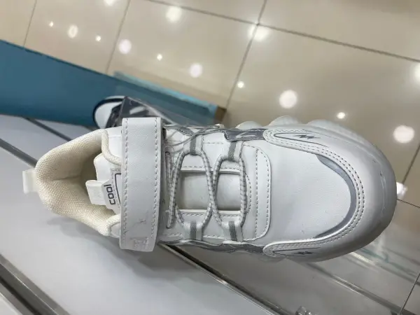 ERKEK ÇOCUK AYAKKABI 